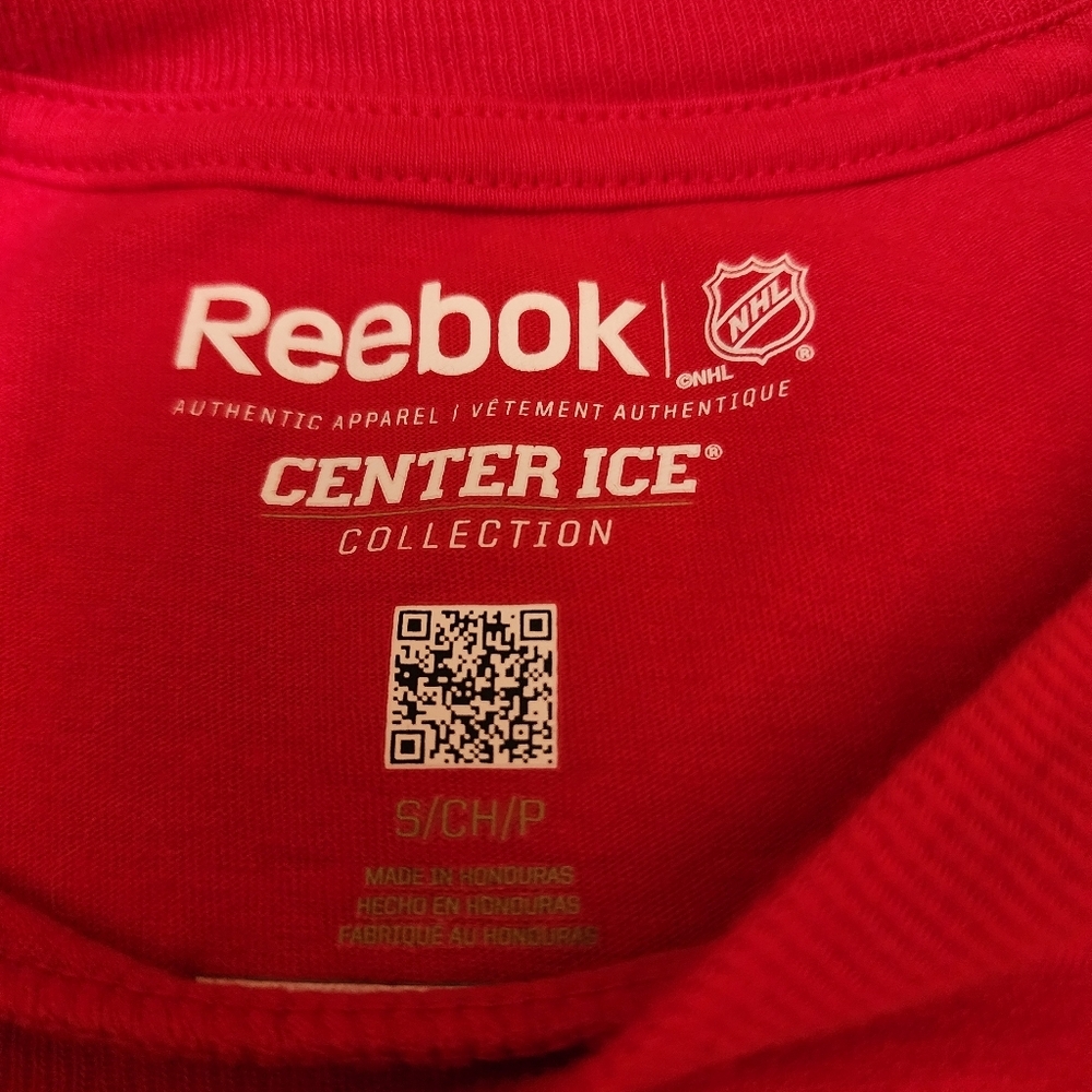 Red Wings Hockey Reebok Red T-shirt S - Picture 3 of 6